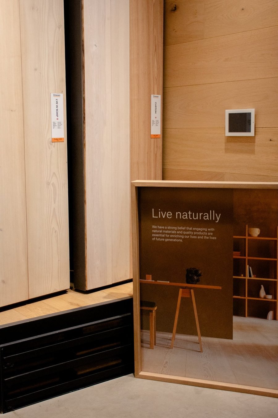 Showroom de pisos de madera Taiga